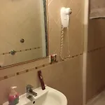 לינה וארוחת בוקר Cappellini רומא