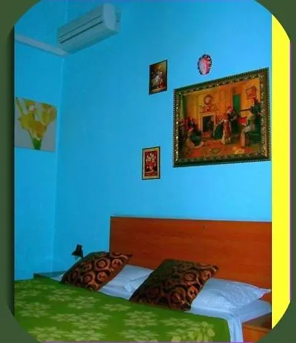 לינה וארוחת בוקר Cappellini רומא