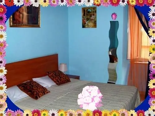 לינה וארוחת בוקר Cappellini רומא