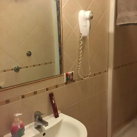 ベッド・アンド・ブレックファスト B＆b カッペリーニ ローマ